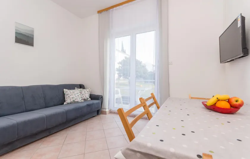 Nice apartment in Sveti Filip i Jakov with WiFi - Image 1