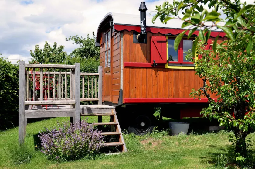 Original gîte i en rejse trailer, på privat land nær Cluny - Image 1