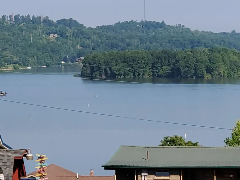 Beautiful Lake view from the Upper Deck!!  Entire House! - Image 1