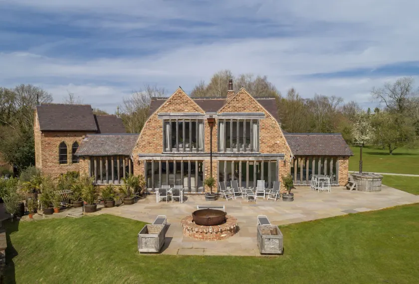 Crossbrook Farm is a stunning detached three bedroom property situated off its own private drive and - Image 1