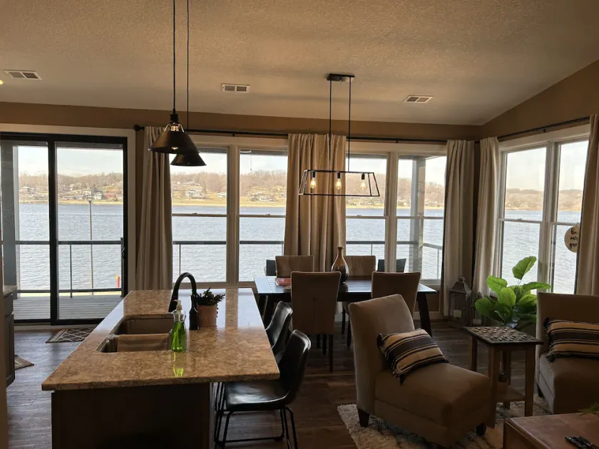 Blue Suede Suites North - Image 1