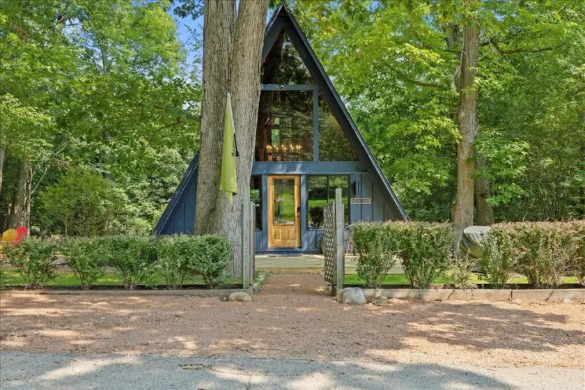 Unique & Cozy A-Frame Getaway - Image 1