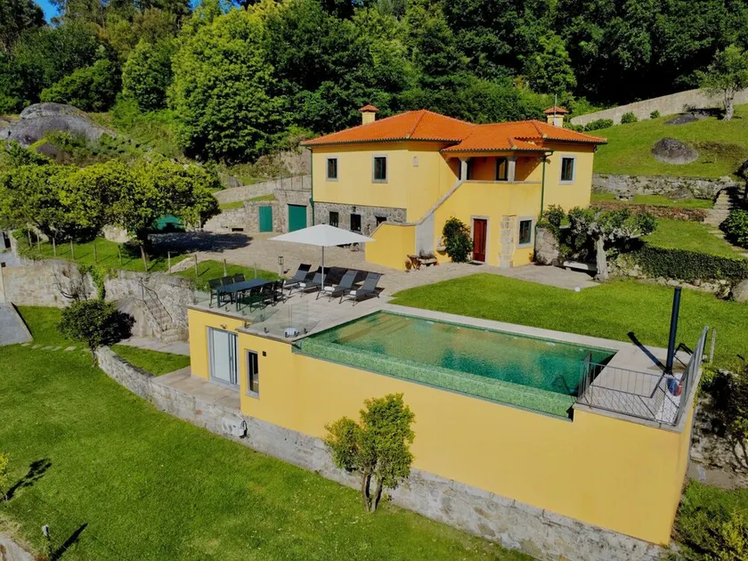 Villa 282 - Image 1