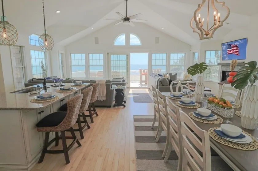 5 BEDROOM OCEANFRONT OPEN FOR RENTALS YEAR ROUND! - Image 1