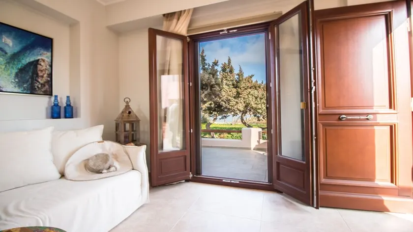 Gratsias Luxury Apartments Naxos - Image 1