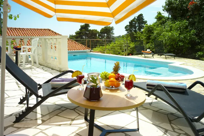 AMAZING SEA-VIEW VILLA WITH OUTDOOR PRIVATE POOL - Image 1