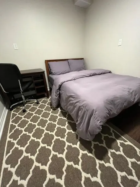 Finest BR Free Parking/Wifi TV Shared Suite - Image 1