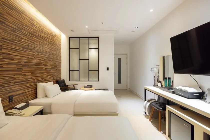 Hotel Moon Cheonan Sinbuldang - Image 1