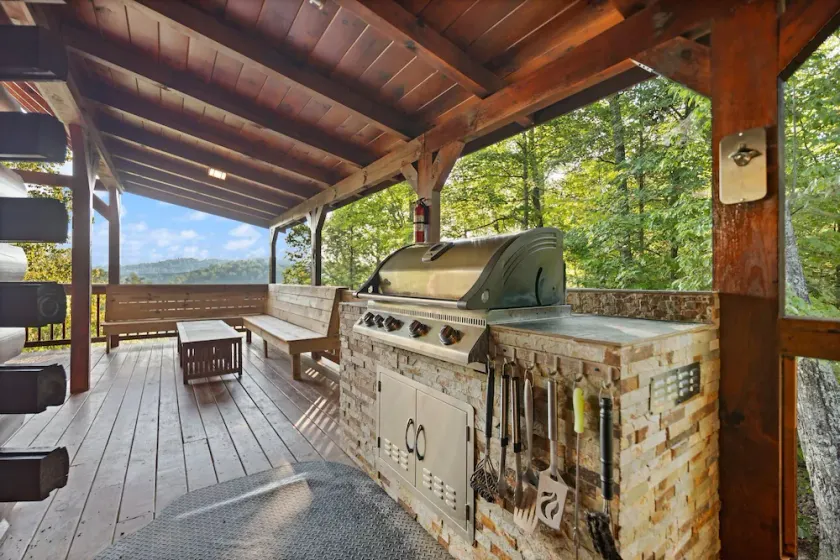 Phenomenal View! Hot Tub, Pool Table, Bar, Internet, Second Den, Satellite TV - Image 1