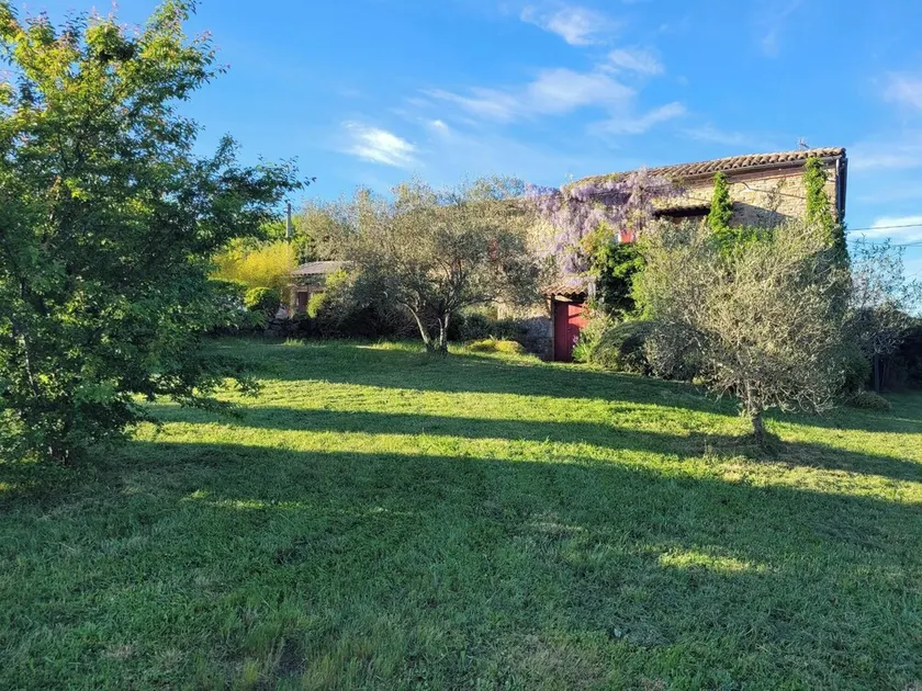 de encanto y comodidad para unas vacaciones en familia - Image 1