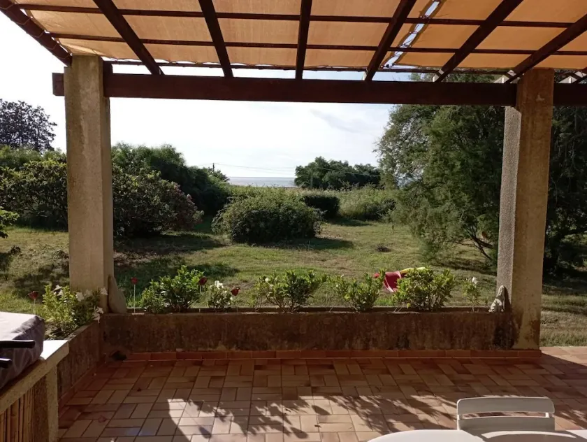 HOUSE BY THE SEA - Image 1
