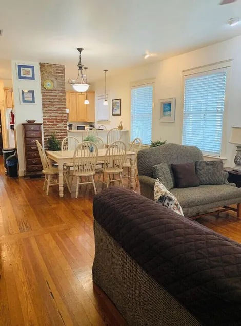 Three Bedroom, Sanitized, Pet Friendly Bungalow - Image 1