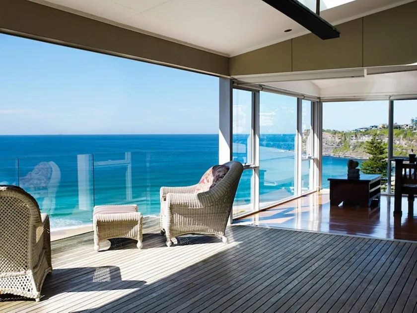 Playa en Bungan Ocean Front Casa de vacaciones con estilo Bungan cerca de Newport - Image 1