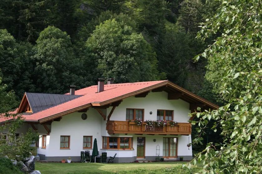 Per famiglie, 64m² luminoso ampio appartamento in una posizione tranquilla e soleggiata - Image 1