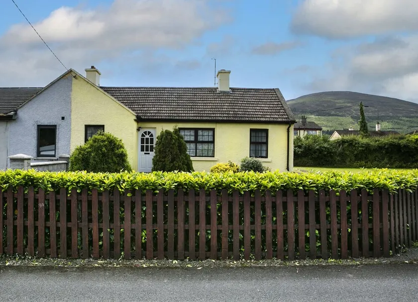 Garden Holiday Cottage by Trident Holiday Homes - Image 1