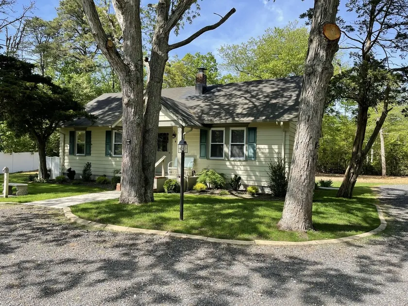 Quiet secluded home~ minutes from Ocean City boardwalk and beaches - Image 1