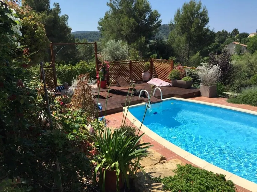 Smuk stille Bastide med swimmingpool og anlagt have - Image 1
