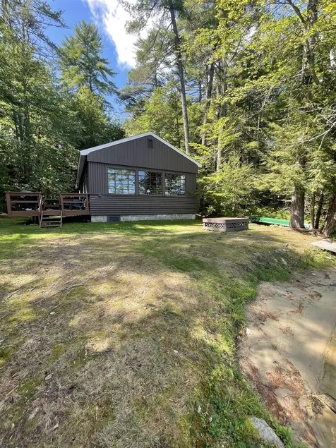 Shorefront on Highland Lake - Image 1