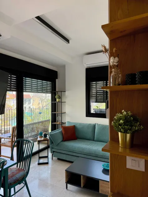 Lovely 1-bedroom apartment in The best location - Image 1