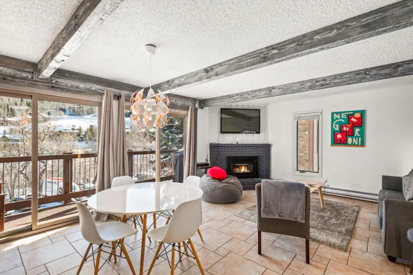 BRAND NEW REMODEL, Gorgeous 2BR 2BA Mountain Side Condo, Hot Tub, Fireplace, EPI - Image 1