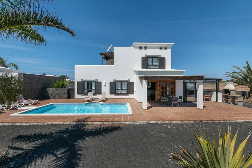 'Villa Ambar' mit Bergblick, Meerblick, Pool, WLAN, Terrassen und Garten - Image 1