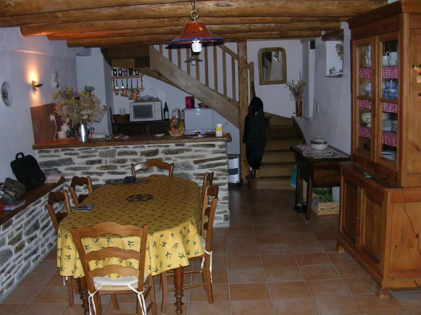 TRÆK VED HOUSE St Andre De LANCIZE - Image 1