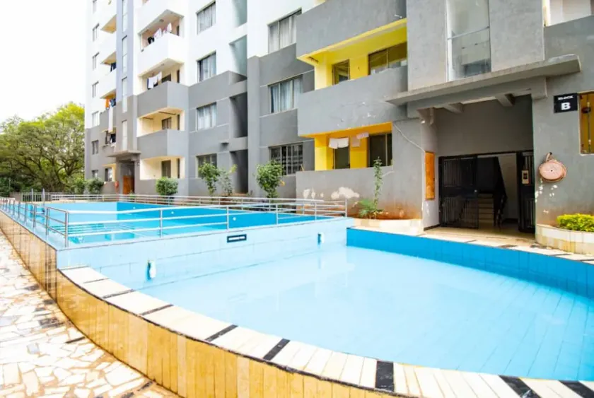 Lux Suites Spring Gardens Apartments - Image 1
