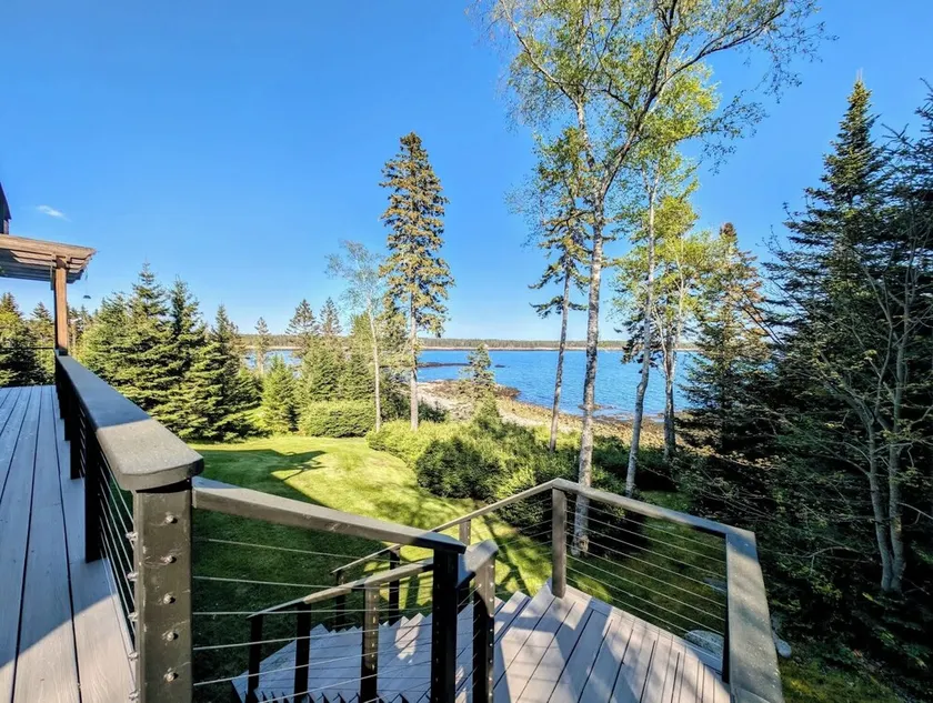 Oceanfront Crackling Cove Cottage Family firer pit slleeps 6 - Image 1