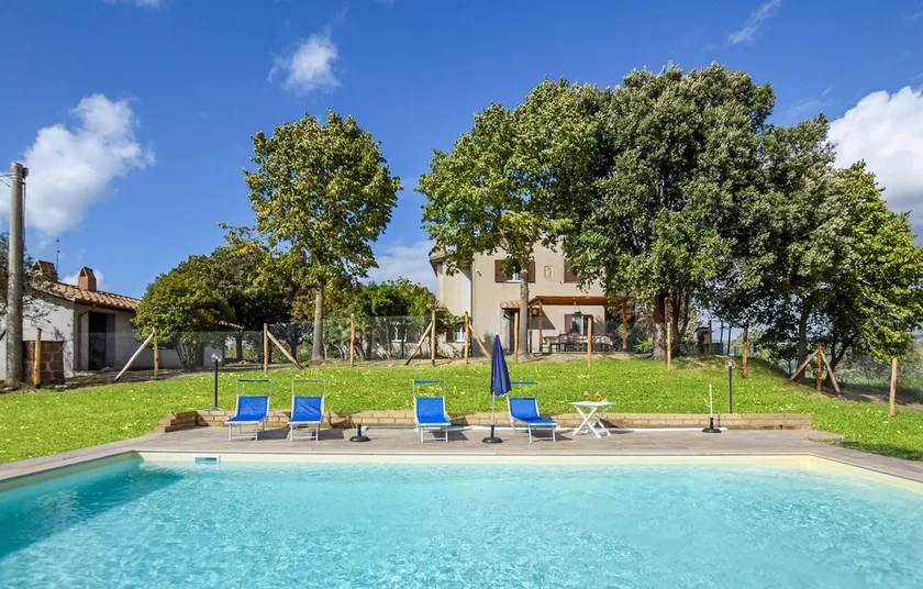 Gorgeous home in Giove - Image 1