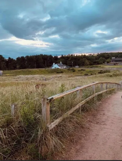 Stylish and Luxury Beach Cottage Located at the Award Winning Lunan Bay Scotland - Image 1