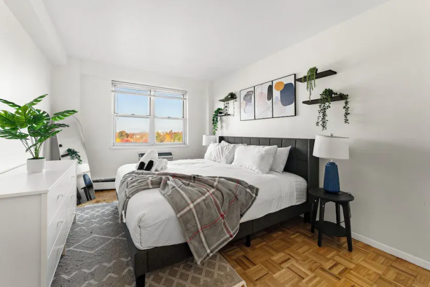 Furnished Apartment - Image 1