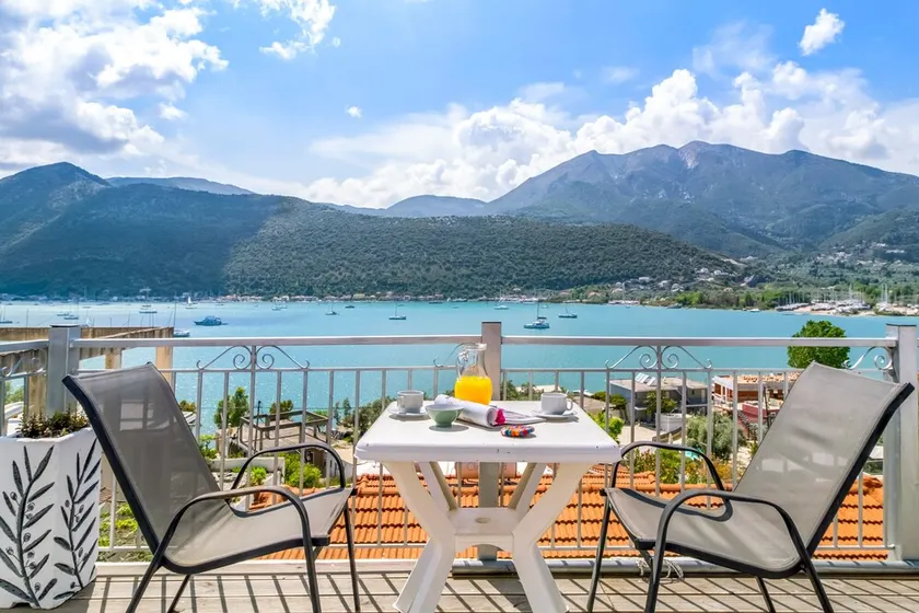Apartment 'Chakalaka - Suite with Sea View' with Sea View, Wi-Fi and Air Conditioning - Image 1