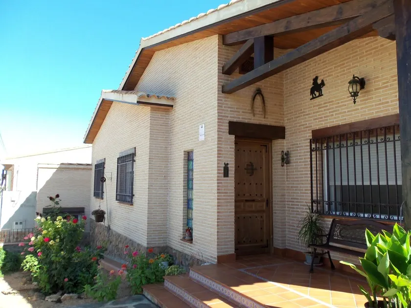 EXPERIENCES rural house  - Image 1