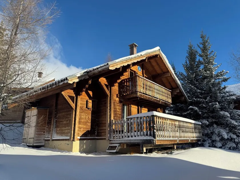 Chalet savoyard indépendant - Image 1