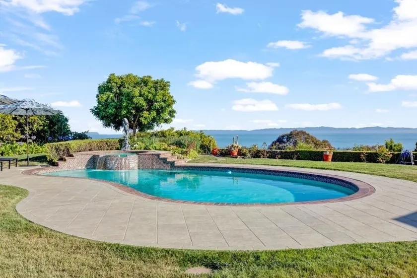 Stunning Santa Barbara Estate - Image 1