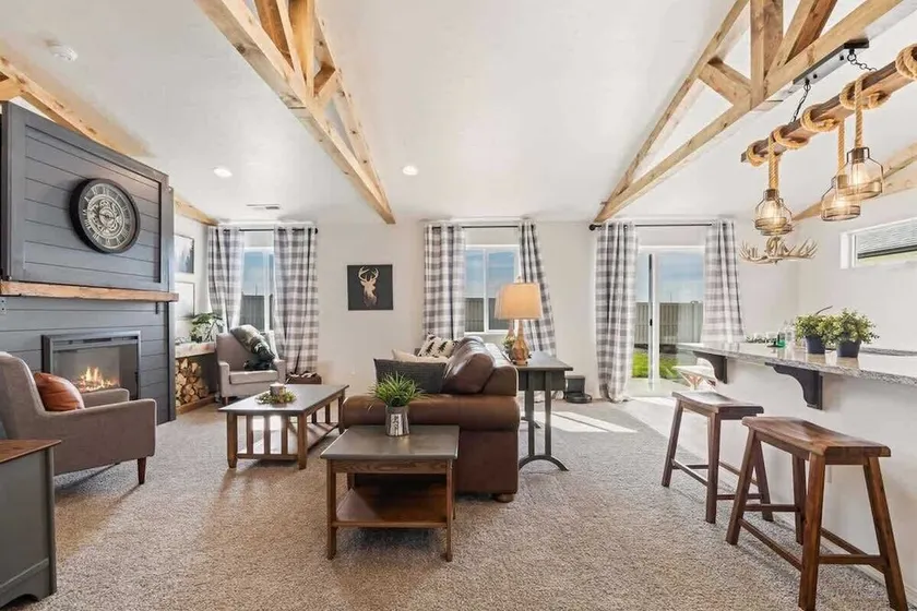 Modern 3BR Caldwell Getaway w/ Patio & Mountain Views | Sleeps 10 - Image 1