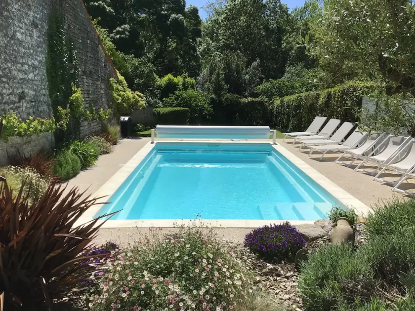 Large, quiet gîte, swimming pool, table tennis, table soccer - Image 1