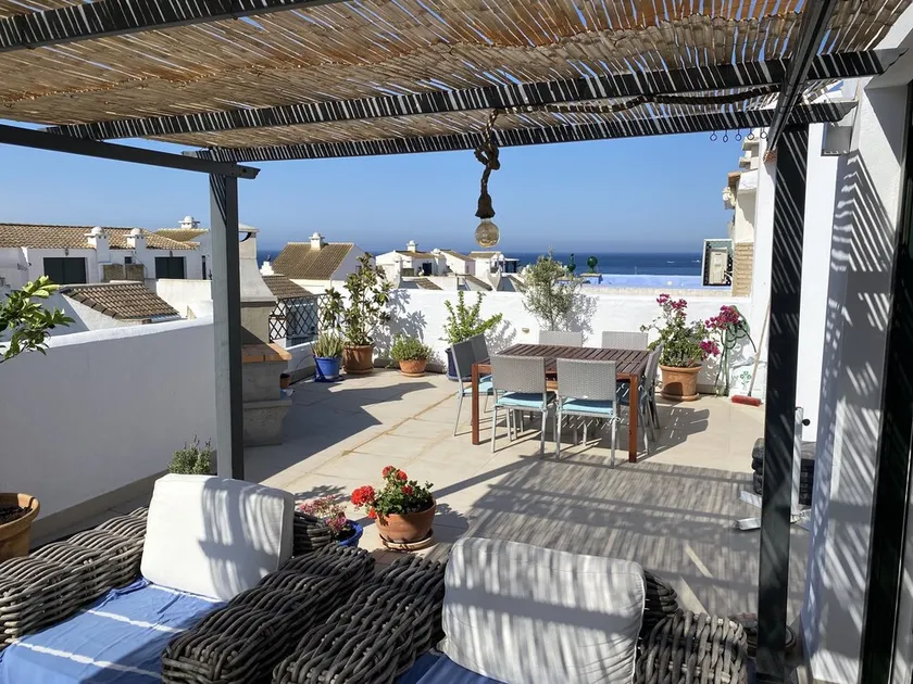 First line on the beach with large private terrace - Image 1
