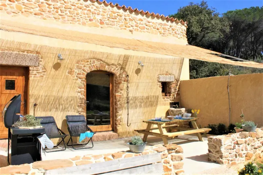 Et sommerhus SENTEURS DE GARRIGUE tilbyder ro og ro i et naturens hjørne - Image 1