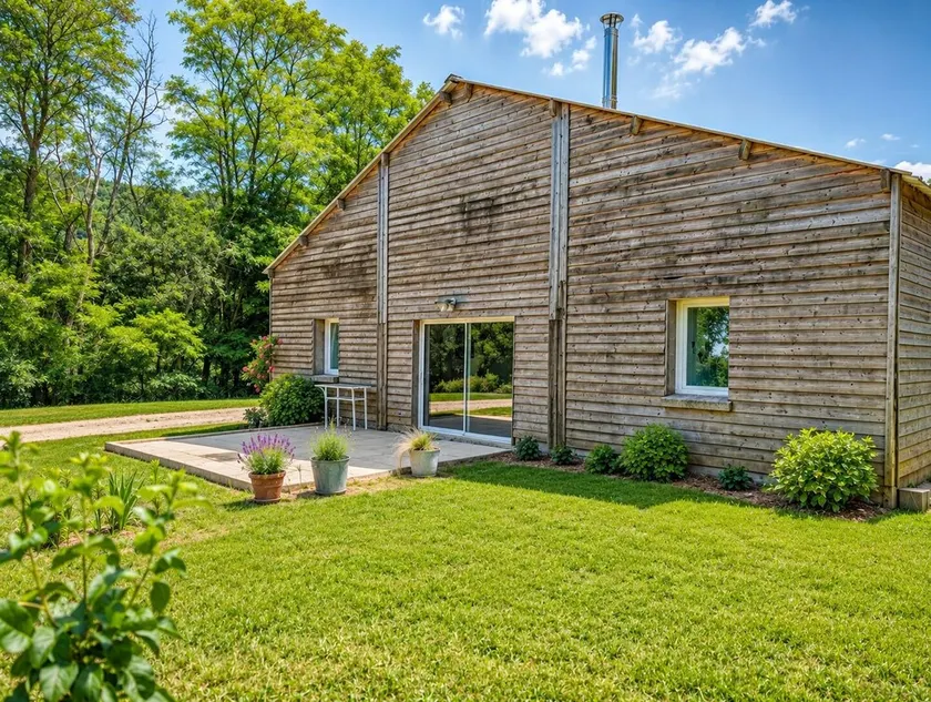 Self-catering cottage with horses - Image 1