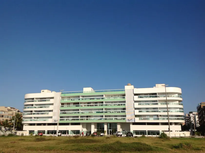 Luxury apartment in a condominium across from Praia do Forte beach - Cabo Frio. - Image 1