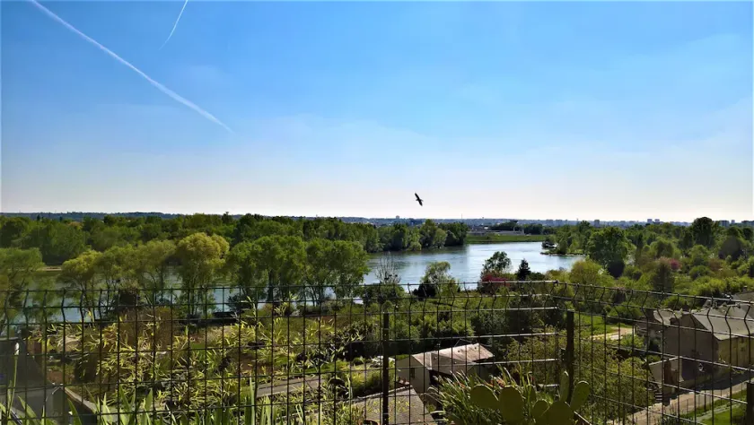 Gite Troglodyte Atypique - Suite du Ciel, vue sur la Loire - près des châteaux - Image 1