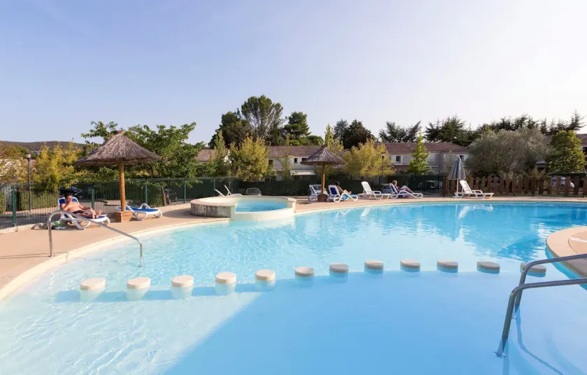 Piscines Extérieures | 10 Minuten nach Vallon-Pont-d'Arc - Image 1
