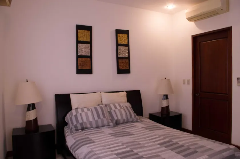 Condo Pour Vacances Playa Herradura Jaco Costa Rica - Image 1