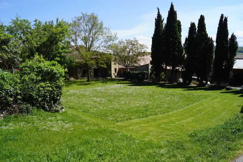 A haven of peace surrounded by numerous paths with views of the Pyrenees! - Image 1