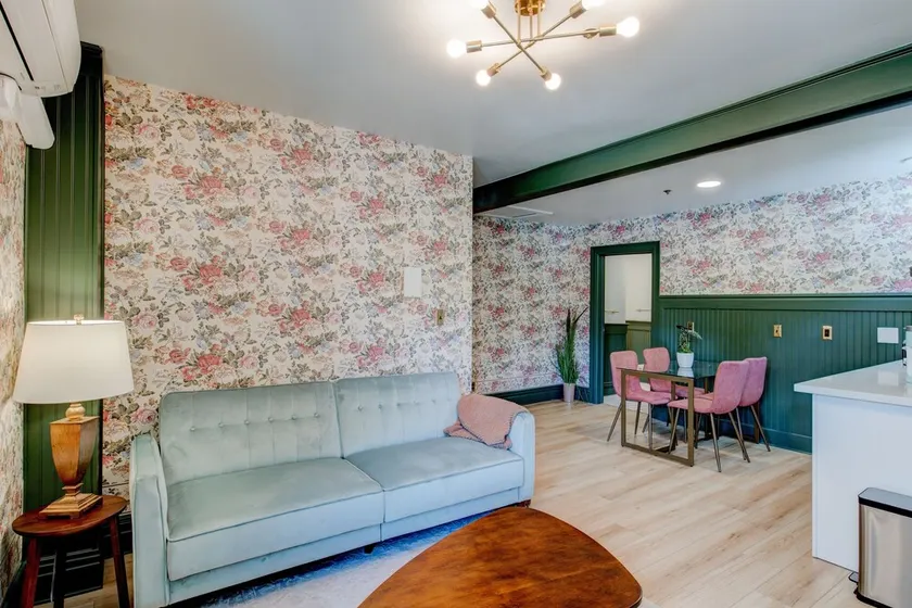 Suite 2 | Historic Art City Inn - Image 1