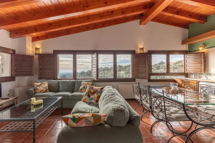 Apartment 'Casa Alta' with Shared Pool, Private Terrace and Wi-Fi - Image 1