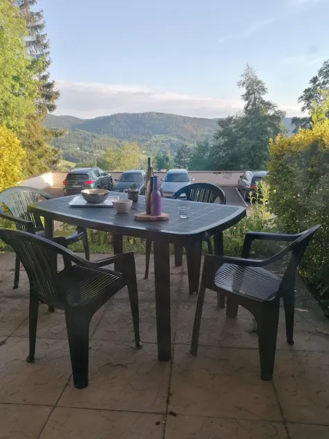 Cosy studio with mountain view - Image 1