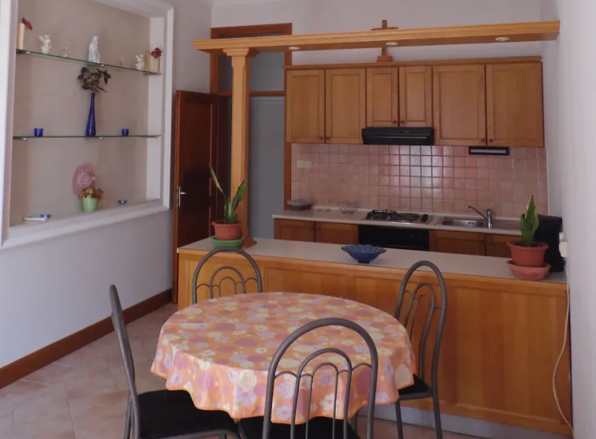 Apartamento para dos personas en la playa Kampor, Rab (A-16293-a) - Image 1