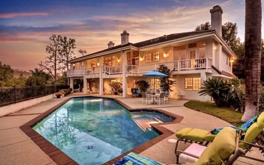 Custom 3,600sf Fallbrook Retreat: Wedding Guests•Family•Couples-Wine•Golf•Coast - Image 1